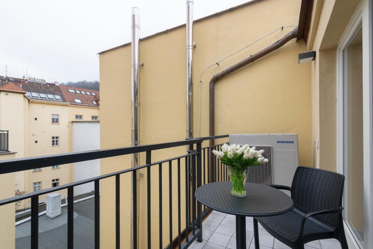 Kinsky Garden And By Dwellfort 4* Prag