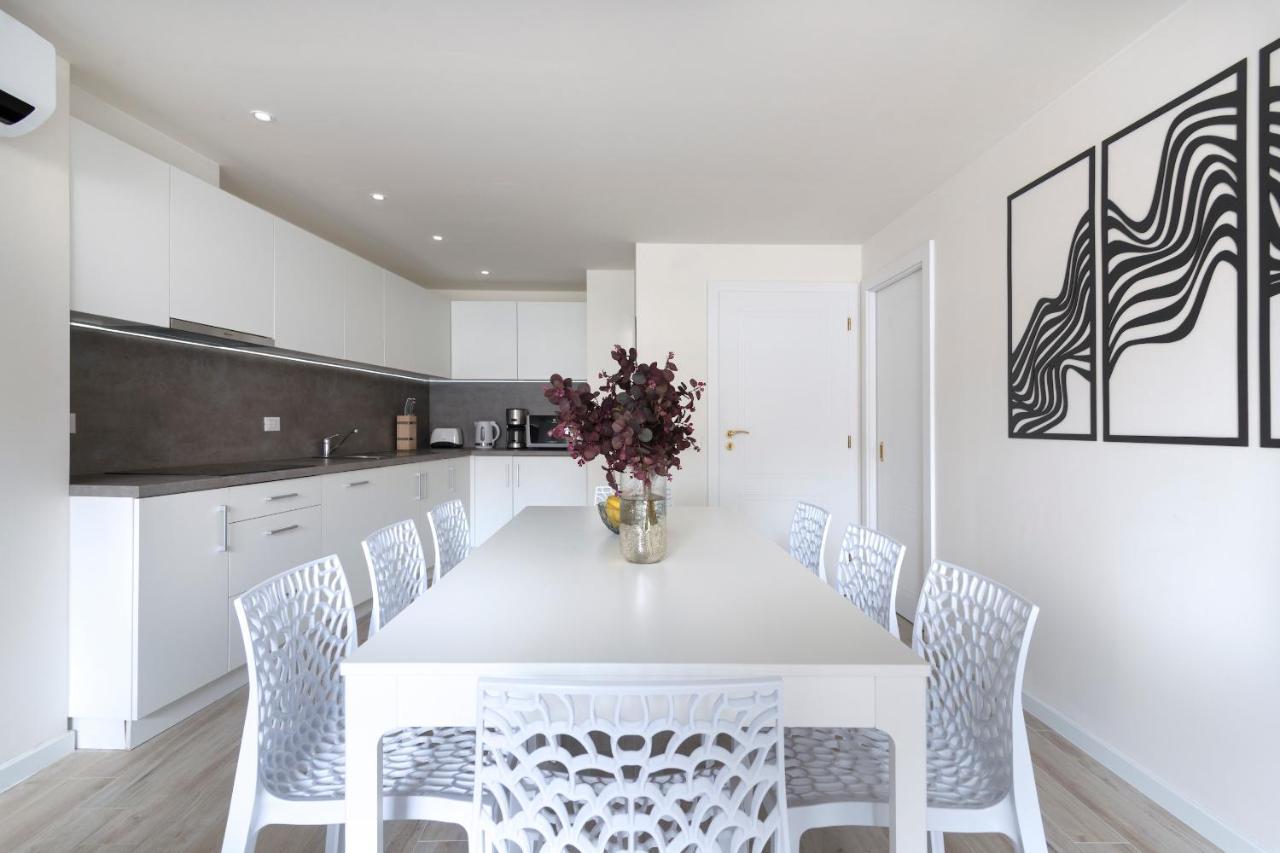 Kinsky Garden And By Dwellfort 4*