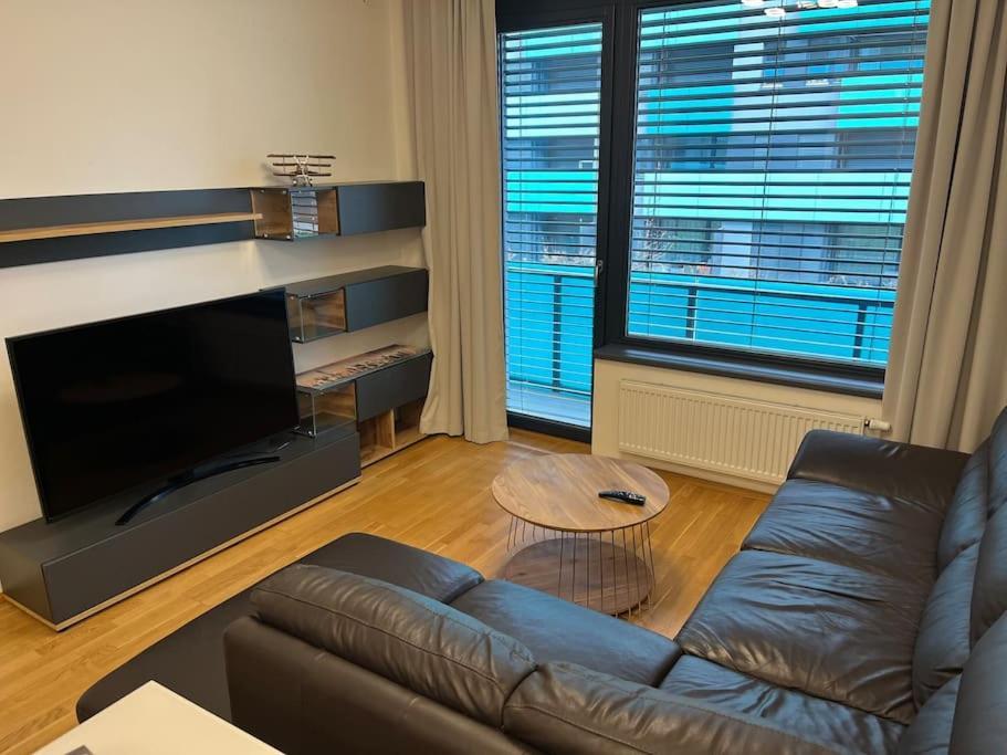 Holesovice,balkon,garaz Prag