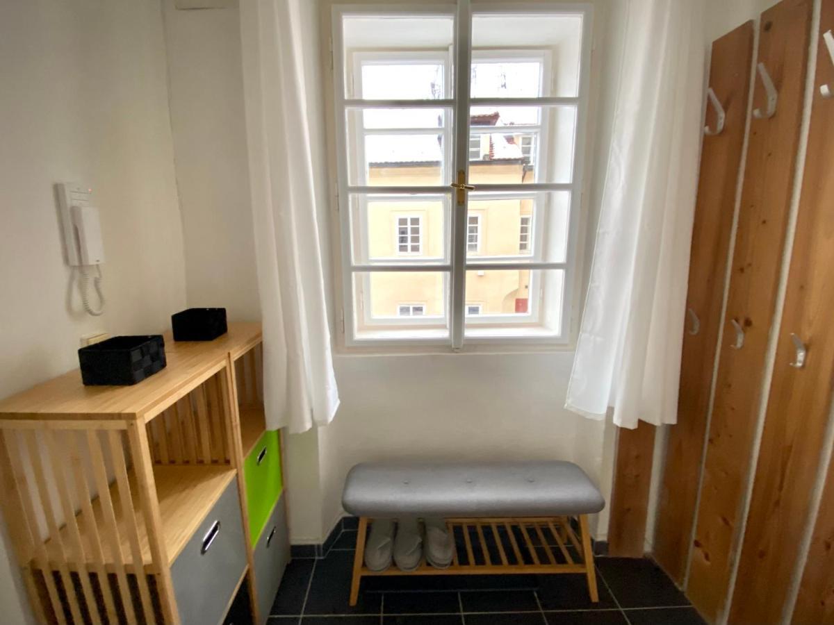 Utulny Byt Pod Prazskym Hradem Apartment *