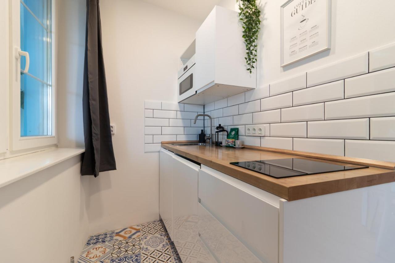 Apartment Aparts By The Bridge *