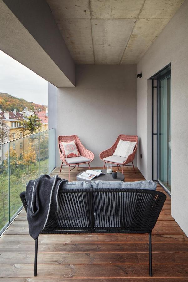 Days - Designer Apts - Garage - Terrace - Easy Access Prag
