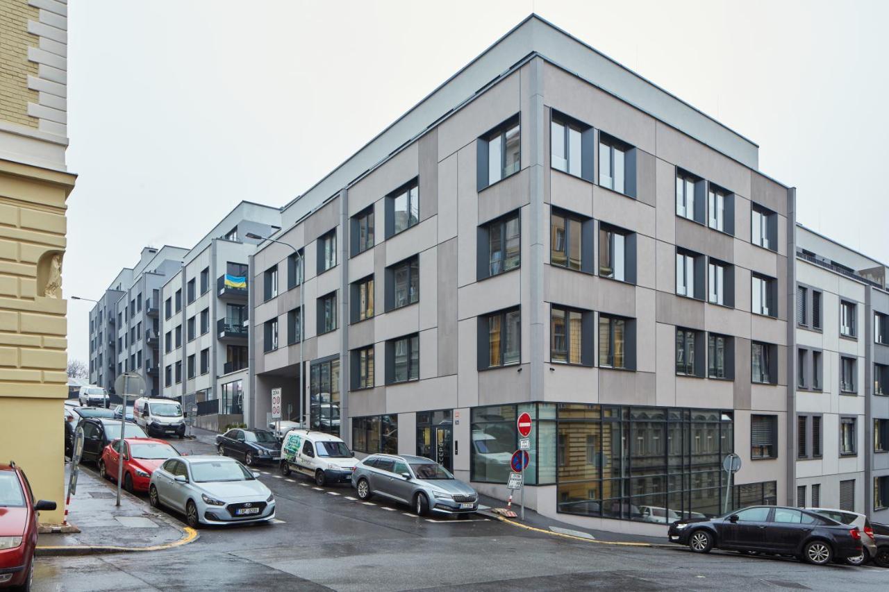 Days - Designer Apts - Garage - Terrace - Easy Access