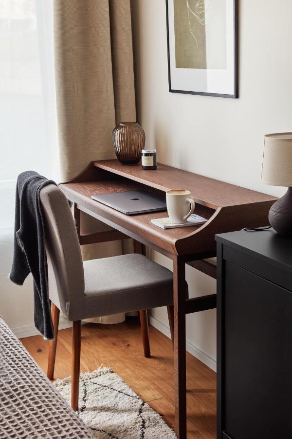 Days - Designer Apts - Garage - Terrace - Easy Access Prag