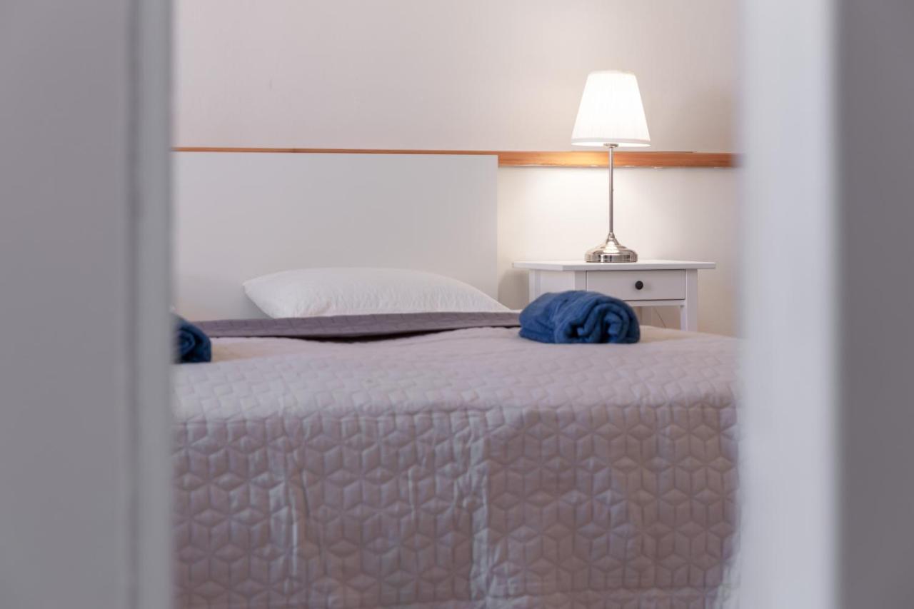 Apartment Aparts By The Bridge Prag