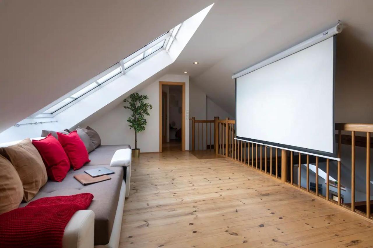 Apartmán 5bd Duplex - Billiard - Cinema - *