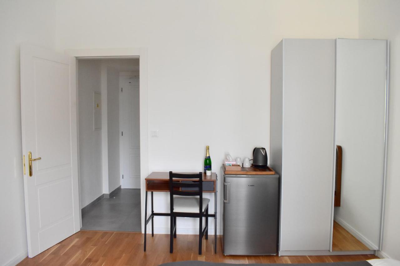 Lovely In Center Apartment