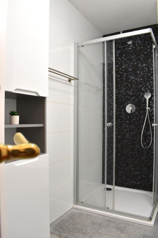 Apartment Lovely In Center Prag