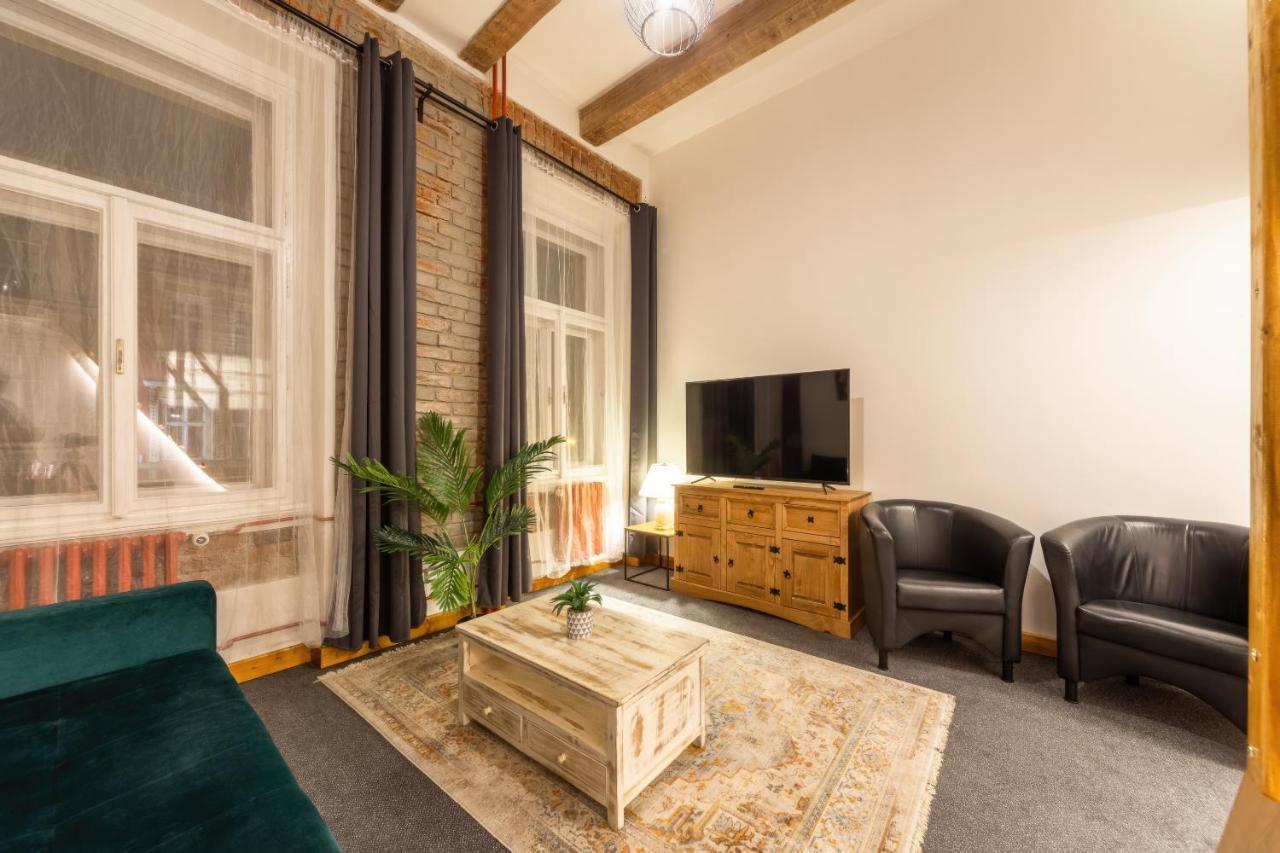 S42 Apartment