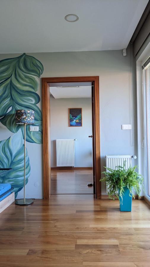 Luxurious Villa-apartment With Spacious Terrace Lägenhet