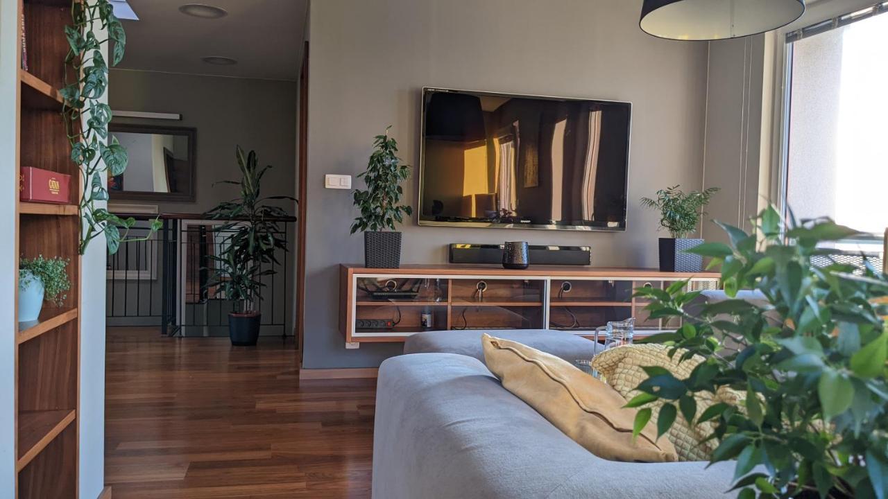 Luxurious Villa-apartment With Spacious Terrace *