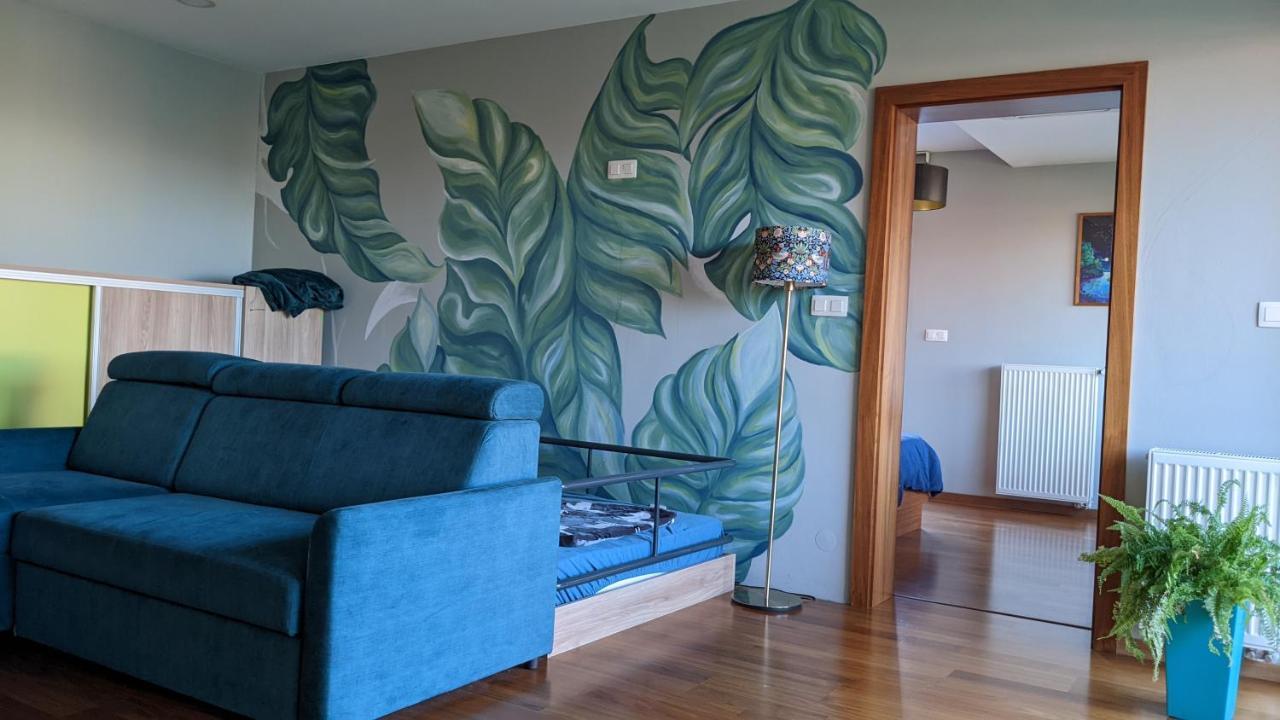 Luxurious Villa-apartment With Spacious Terrace Lägenhet *