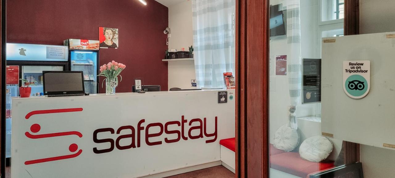 Safestay Prague Charles Bridge Hostel *