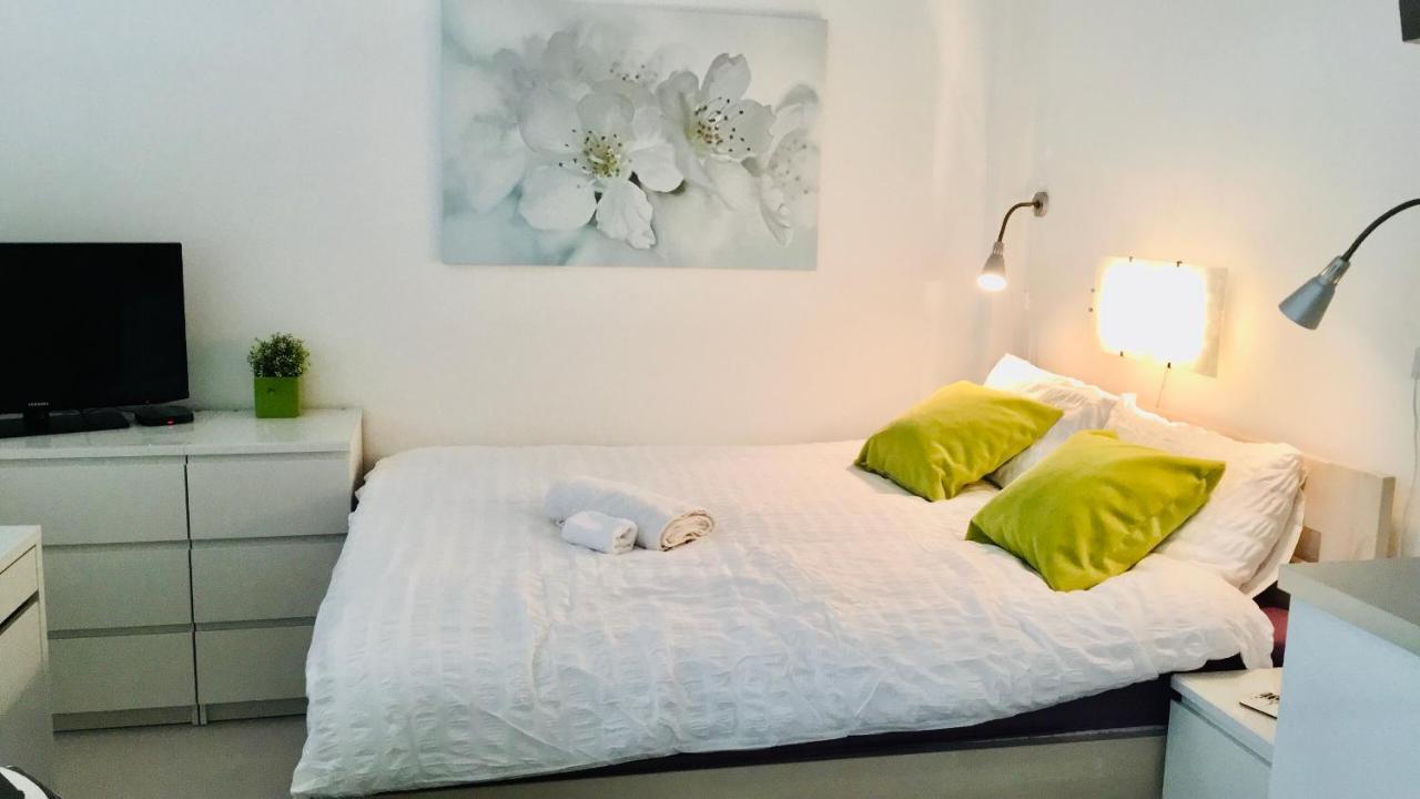 Flat In The Heart Of *