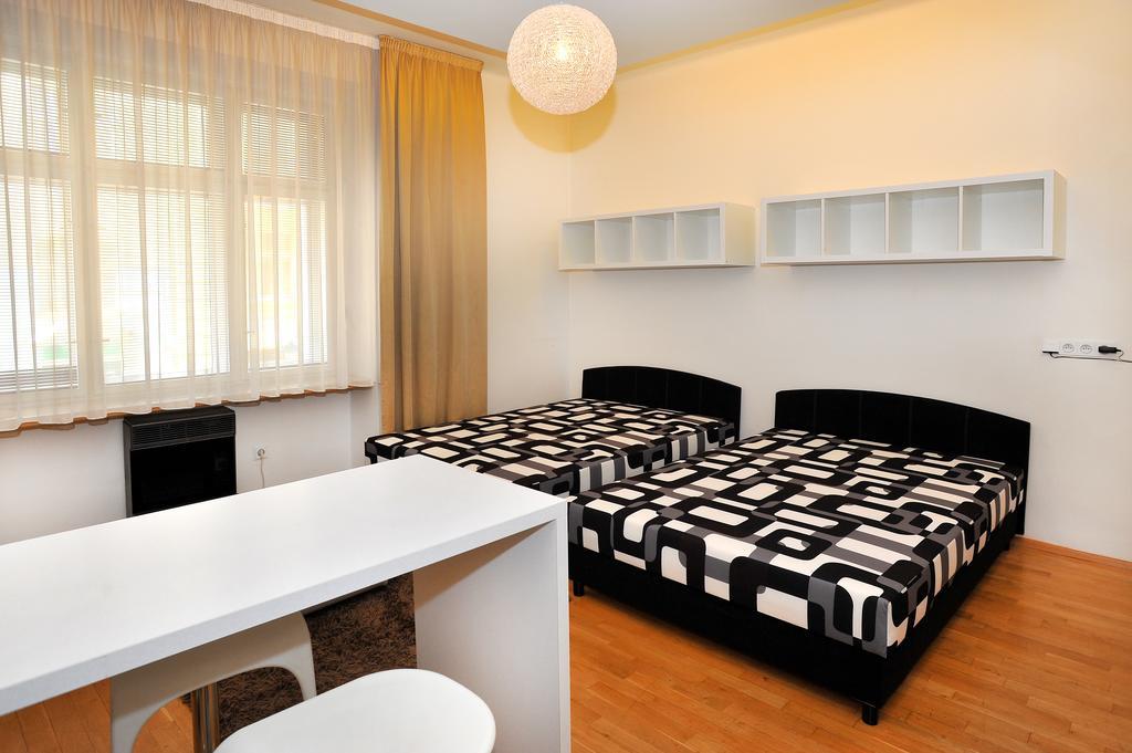 Apartment Near The Old Town Square *