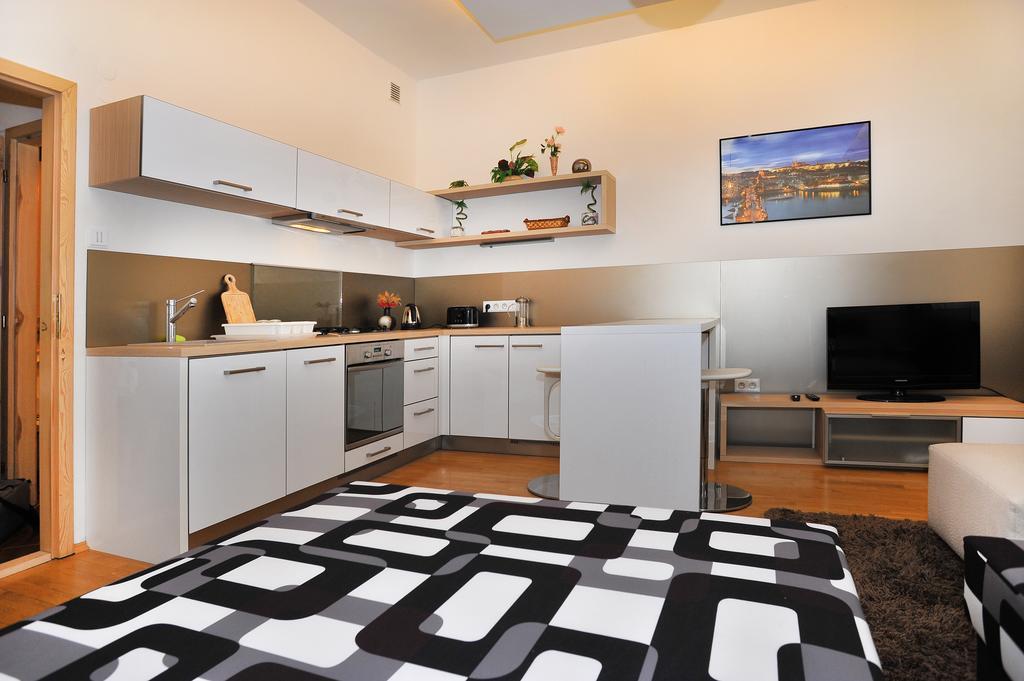 Apartment Near The Old Town Square *