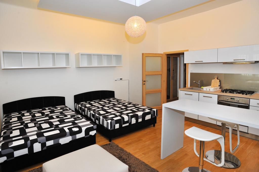 Near The Old Town Square Apartment Prague