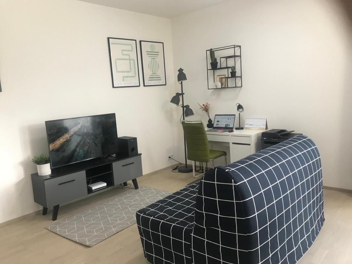 Apartmantplus01 Lägenhet *