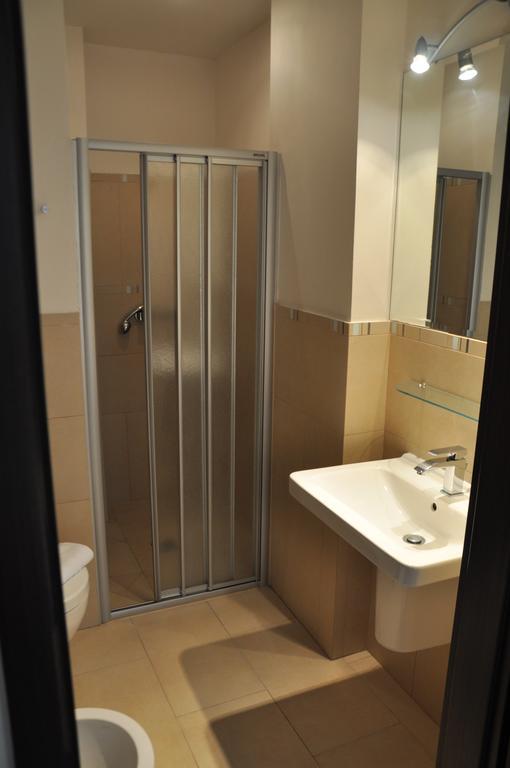Metropolis Apartment
