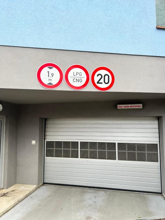 Maria - Free Parking Apartment Prag