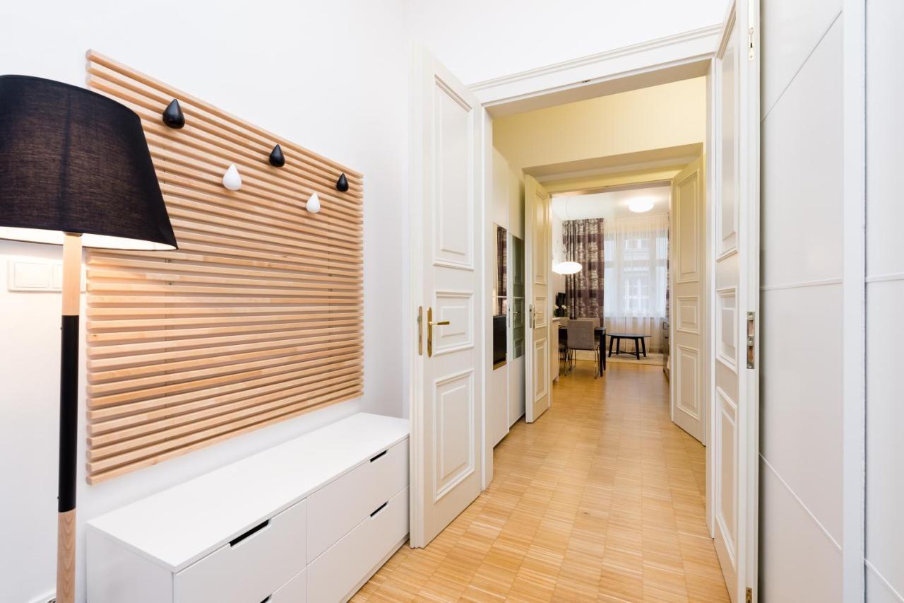 Lägenhet Modern Charvatova Prag