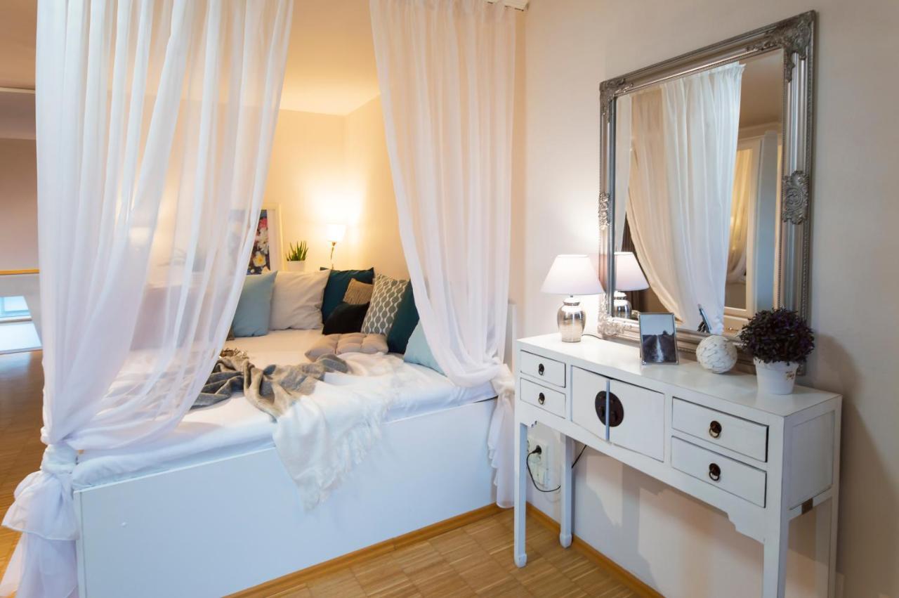 Lägenhet Modern Charvatova Prag