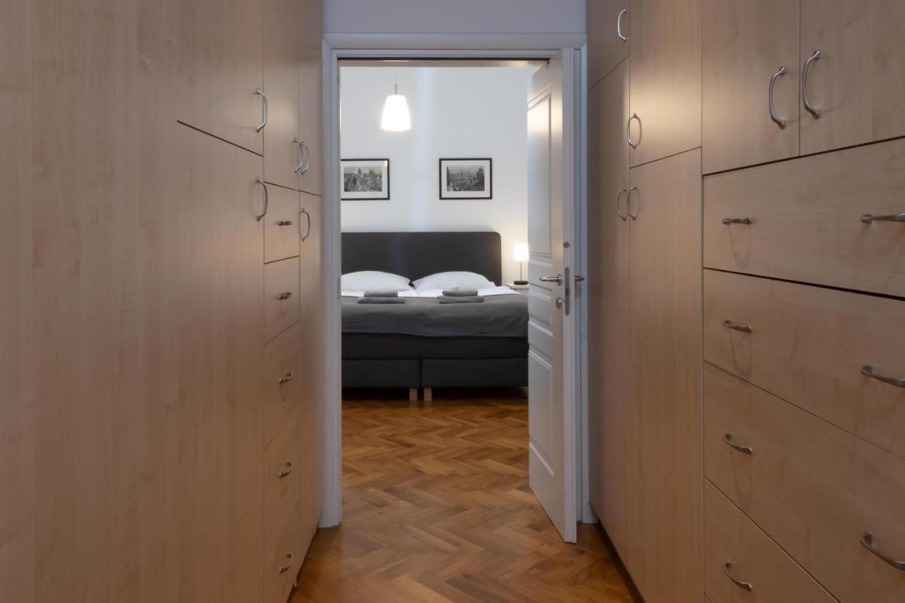 Apartment Carolinum
