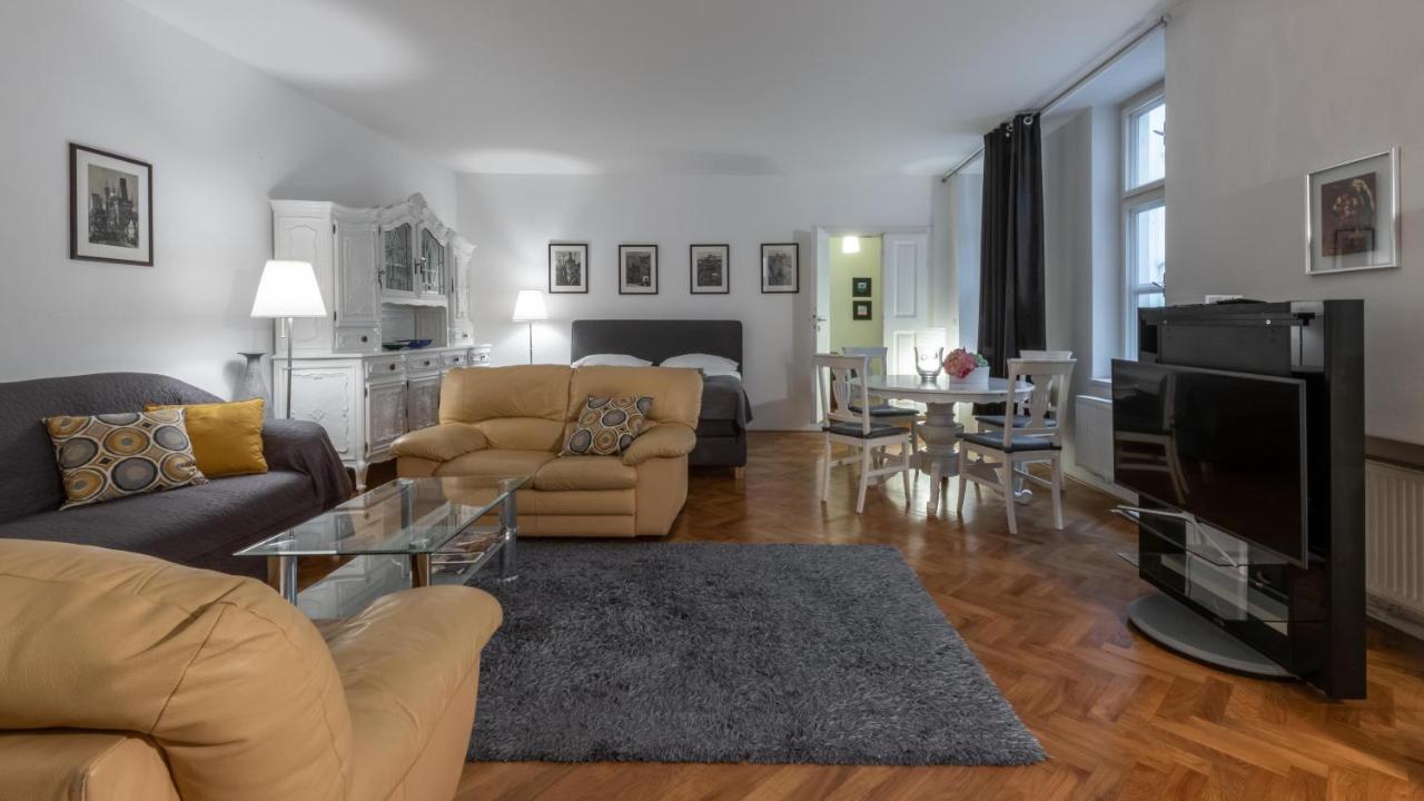 Apartment Carolinum *