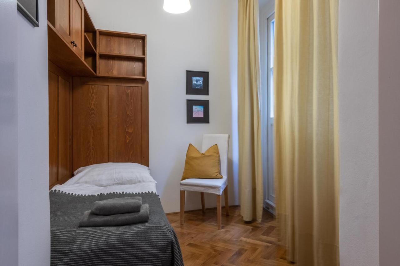 Carolinum Apartment Prag