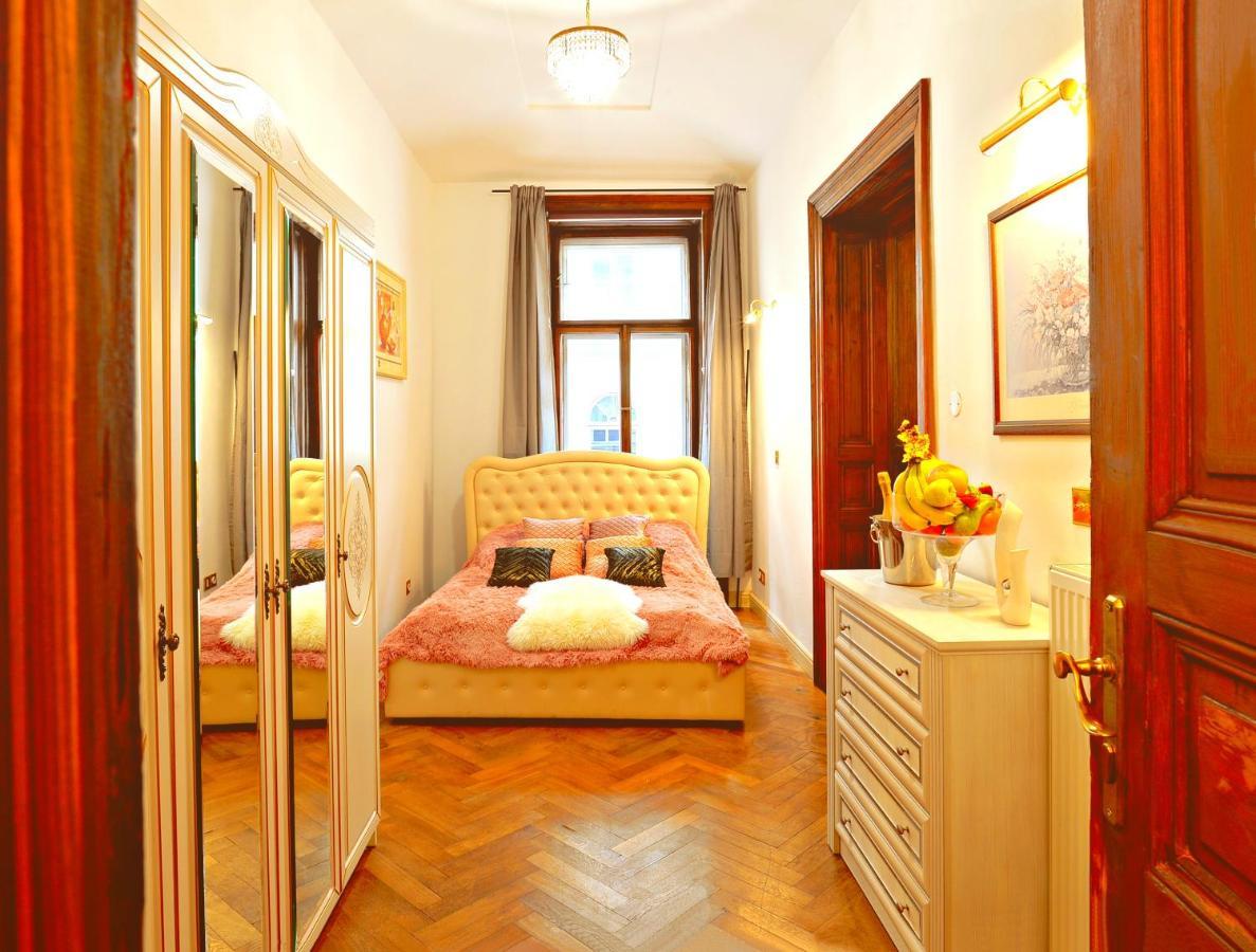 Imperial Deluxe * Praha