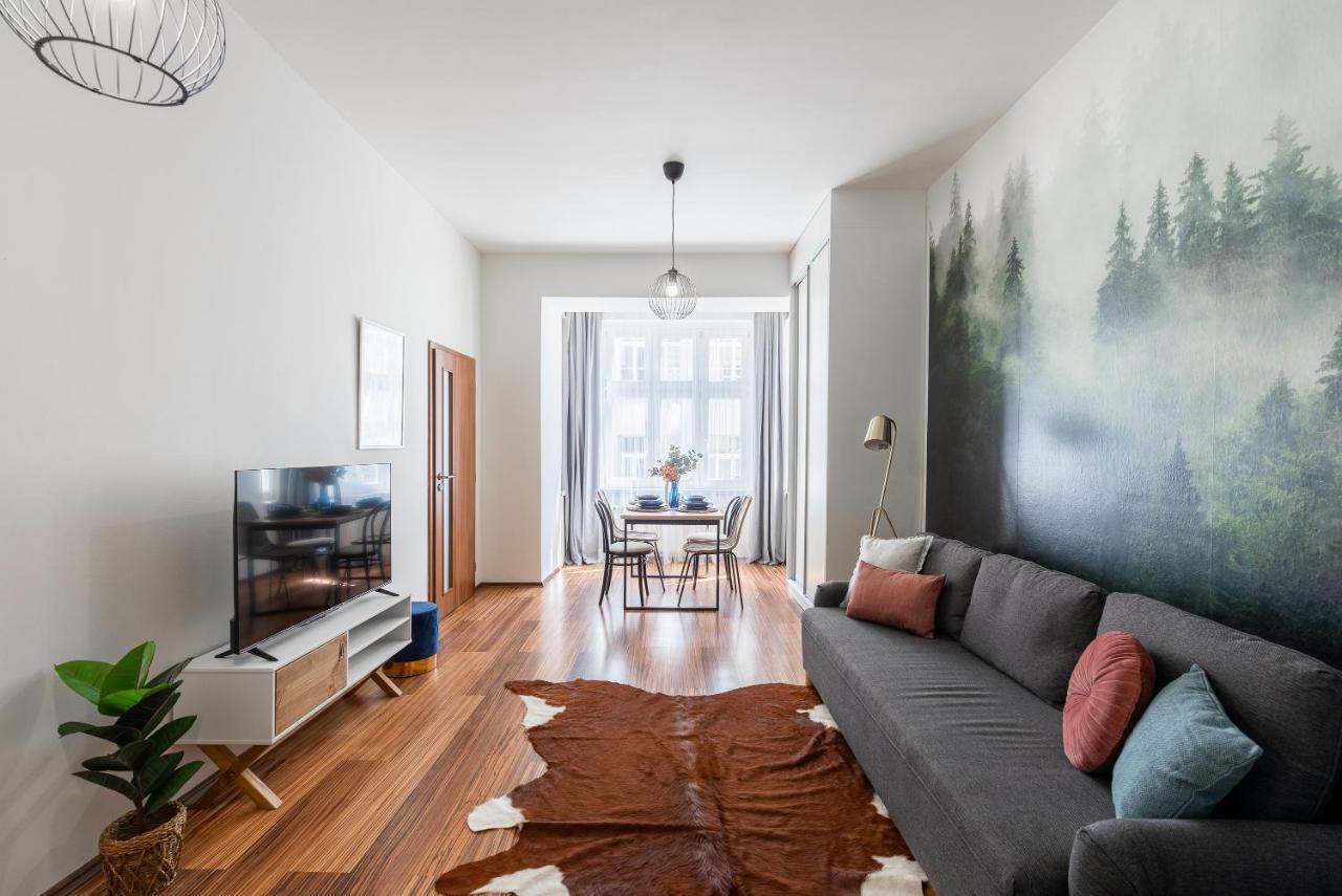 Lejlighed 10 Min City Centre 5 People Apartment, Free Coffee