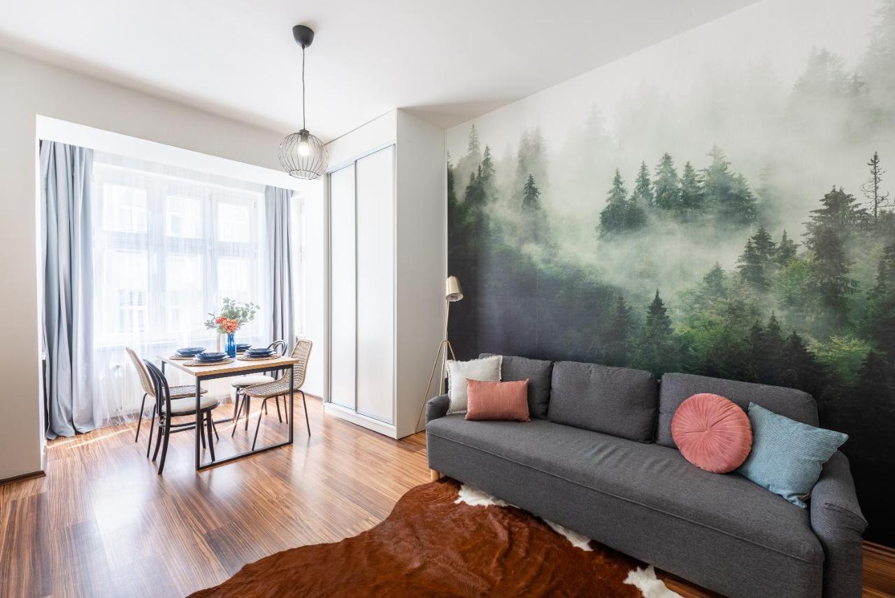 Lejlighed 10 Min City Centre 5 People Apartment, Free Coffee Prag