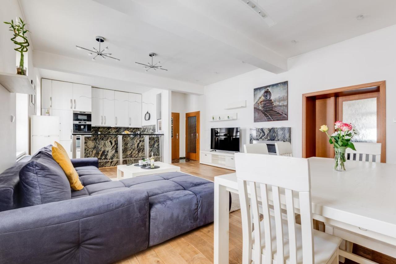 Luxury & Quiet Charming 2bds Near River - Nek2nd Prag