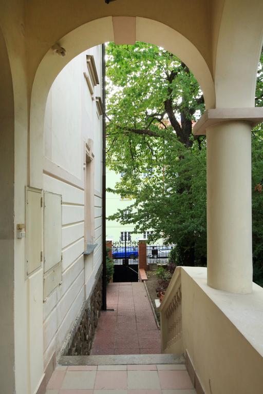 Historic Apartment *
