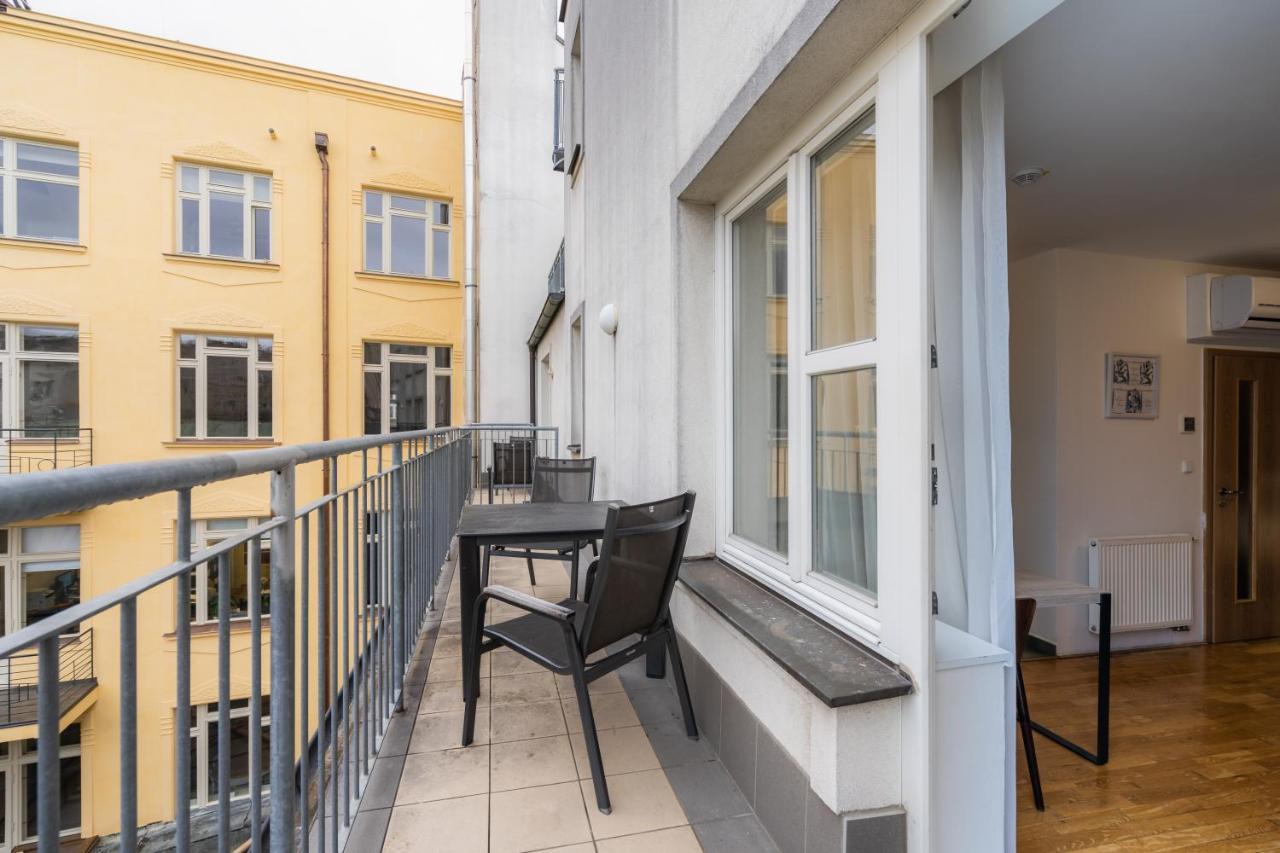 Ea Melantrich Hotell