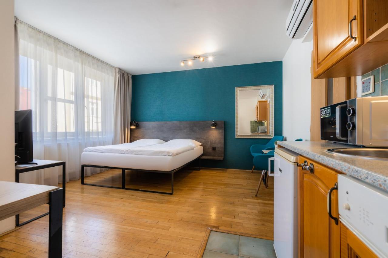 Hotell Ea Melantrich 4*