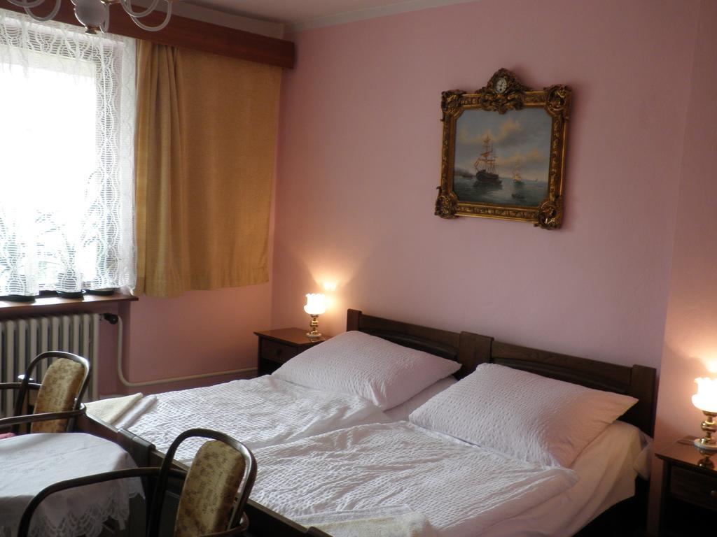 Arcadia 3*