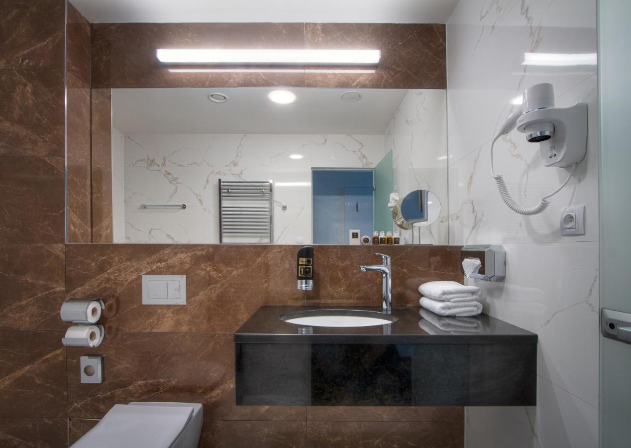 Hotel Essence 4*