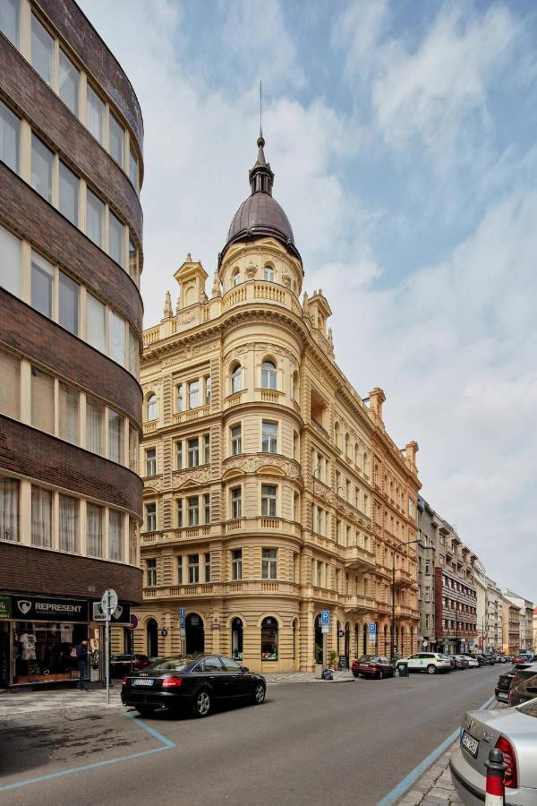 Luminous For 2 Near Wenceslas Square By Days Prague