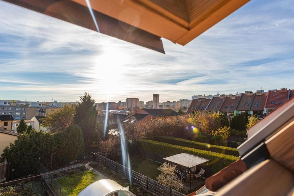 Tamara With Air-conditioning And Parking Apartment Prag