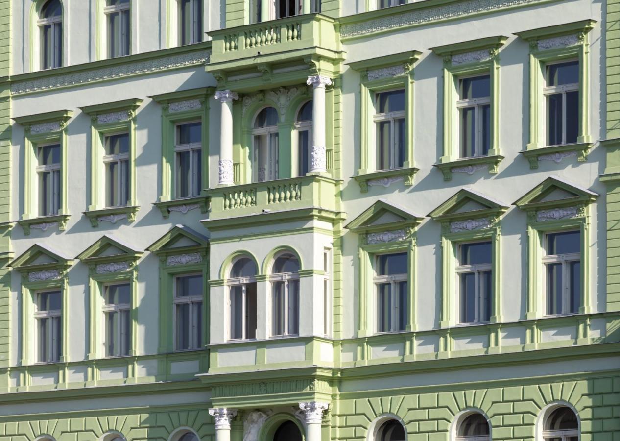 Turnkey I Elegant By National Museum Prag
