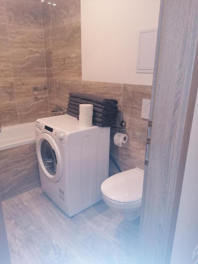 Brand New Two #64 In Elite Rezidence With Free Secure Parking Apartment Prague