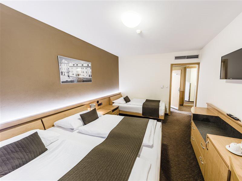 Archibald City Hotel
