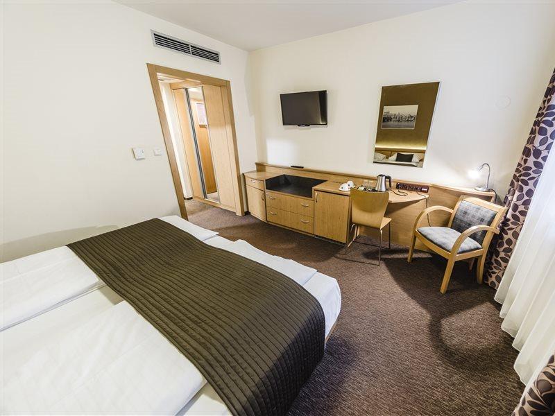 Archibald City Hotel