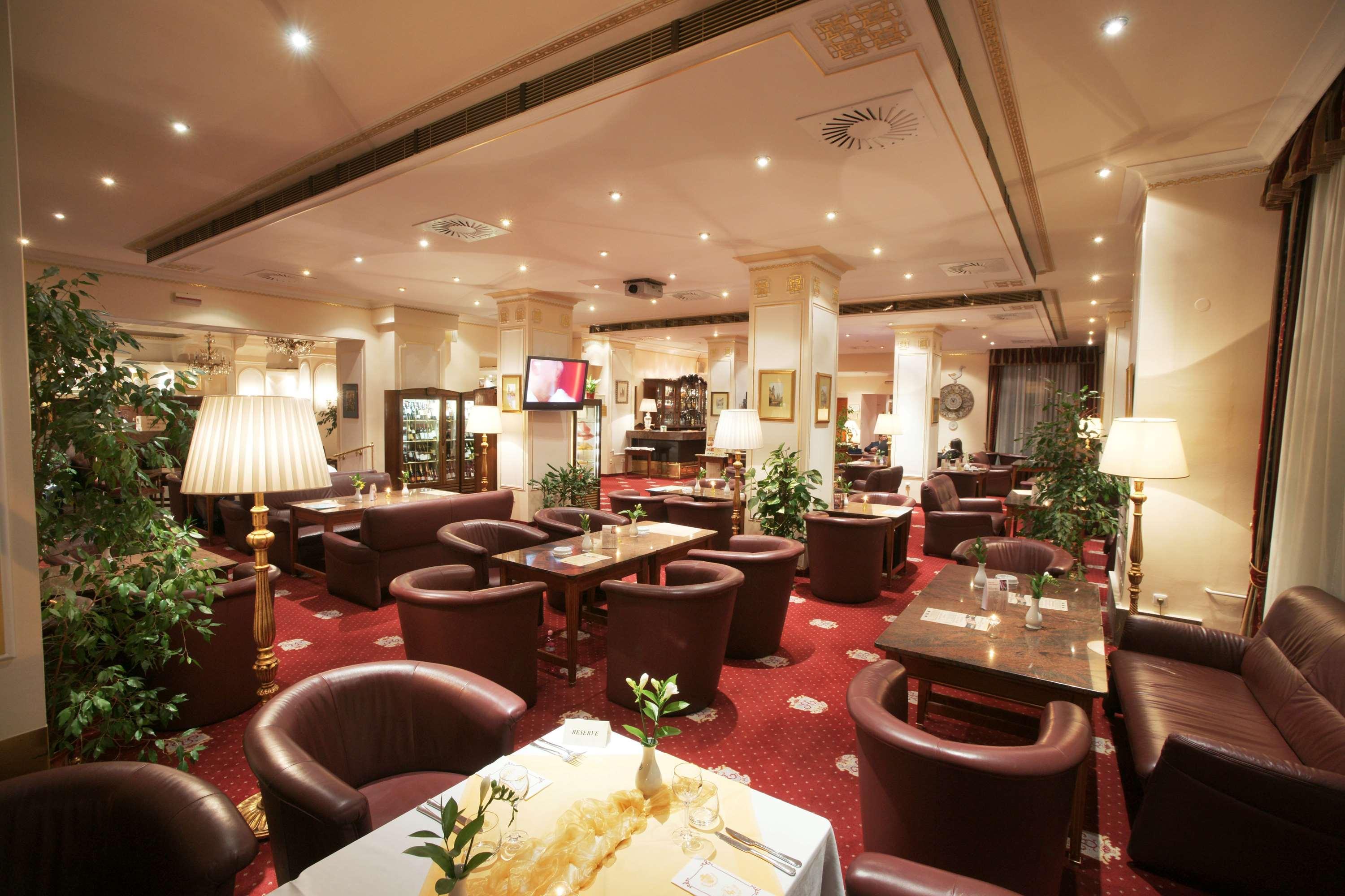 Hotel Ambassador Zlata Husa 5*