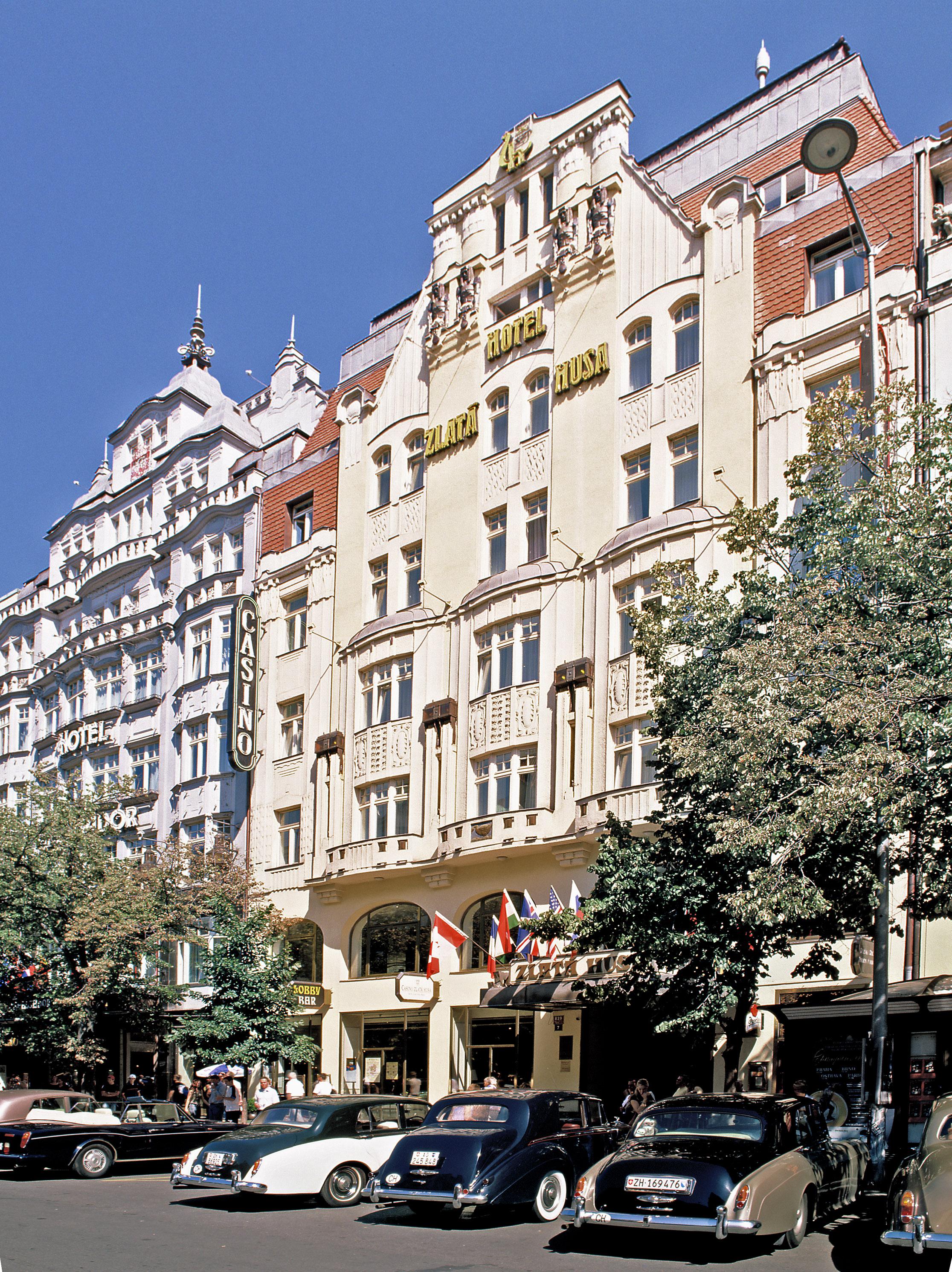 Ambassador Zlata Husa 5*