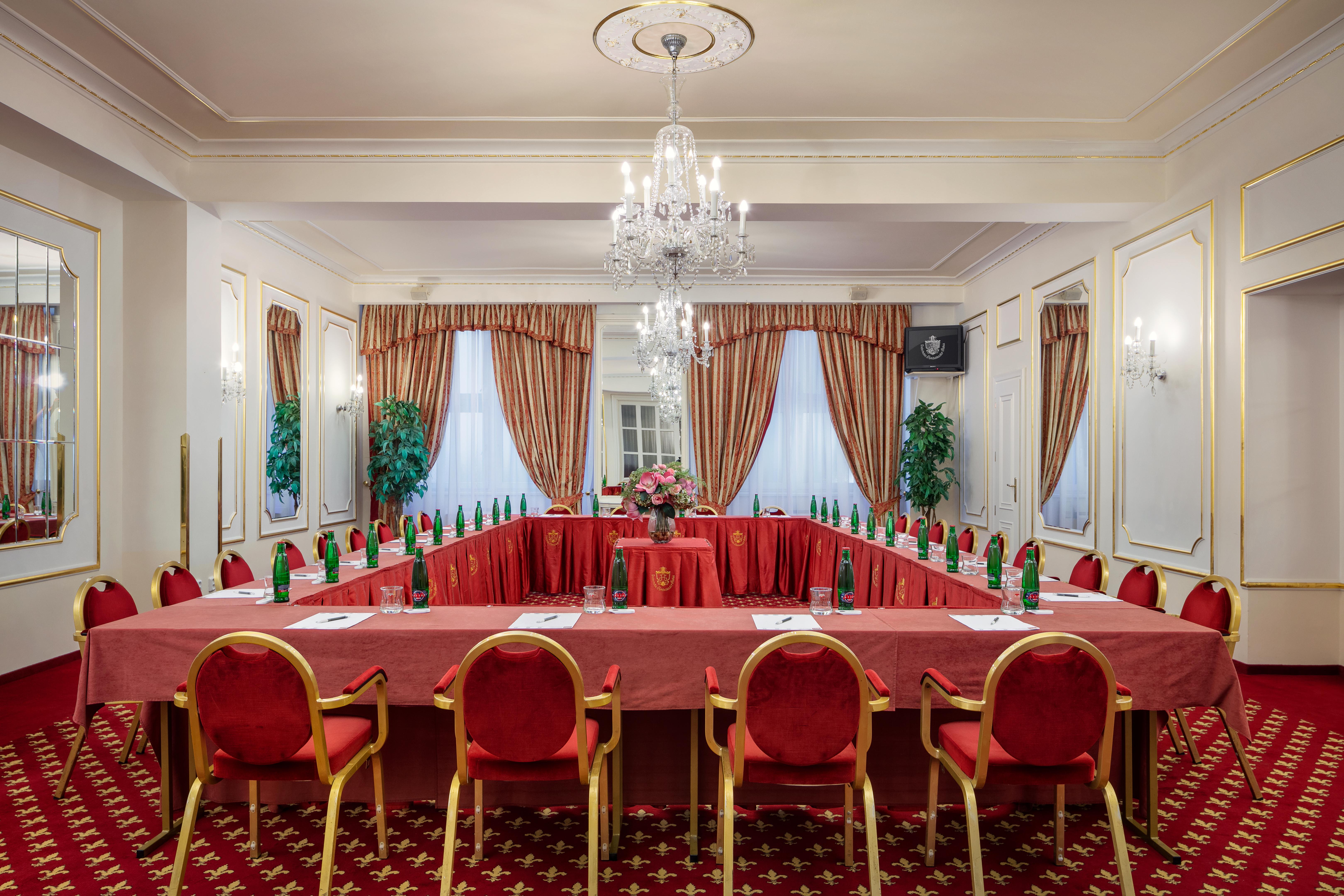 Hotel Ambassador Zlata Husa