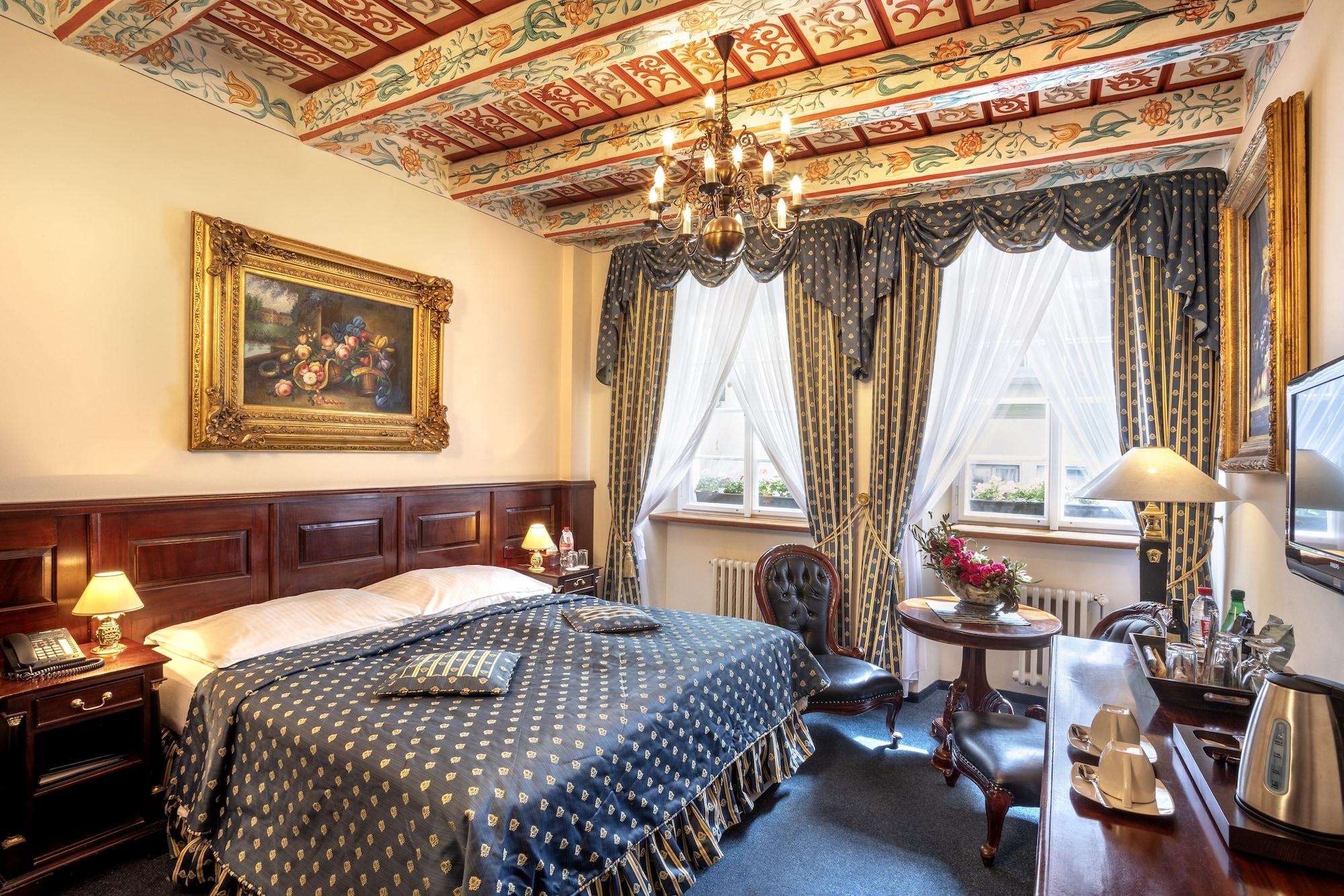 Hotel U Zlatého Stromu 4*