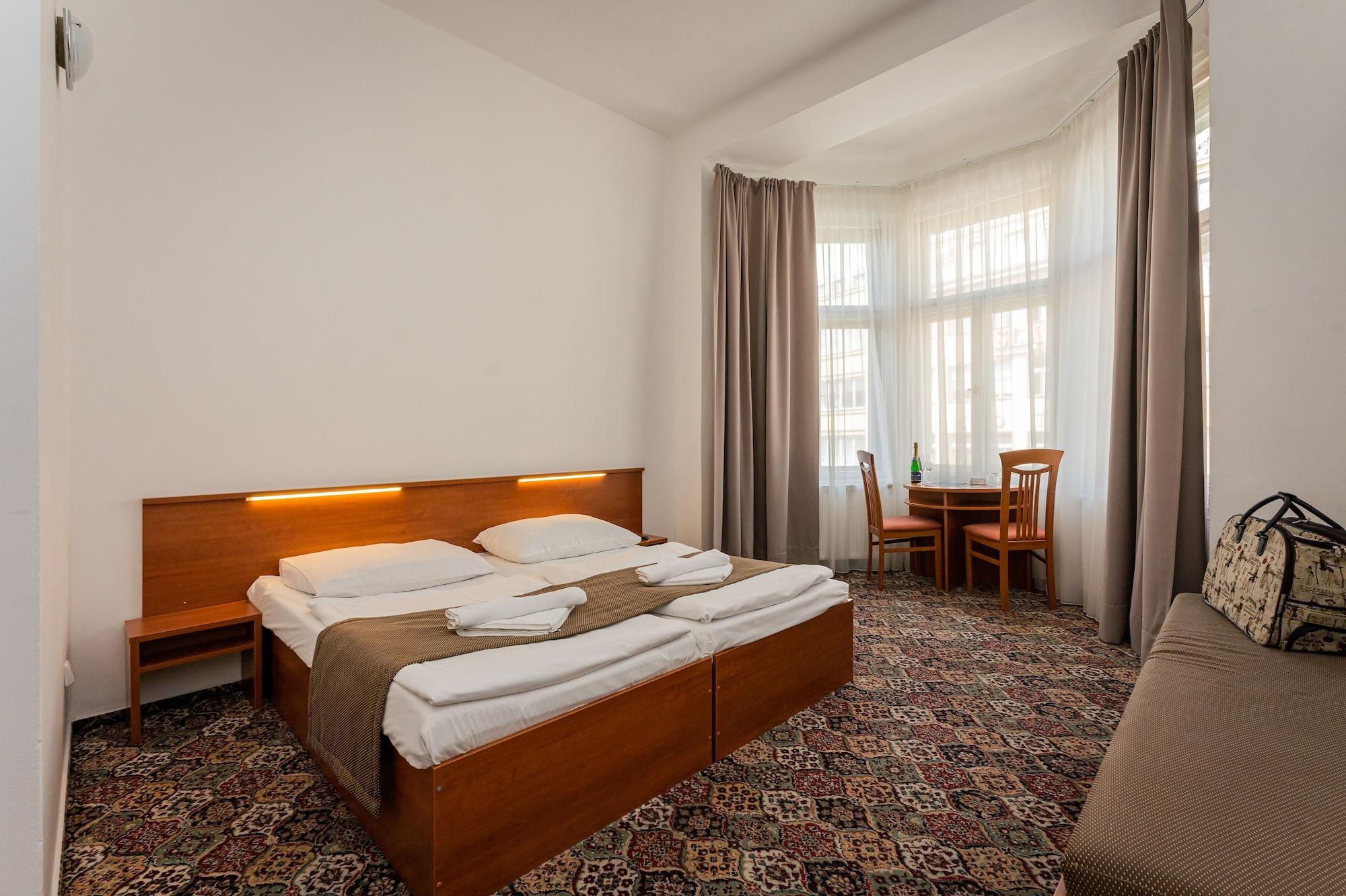 Centre Hotel