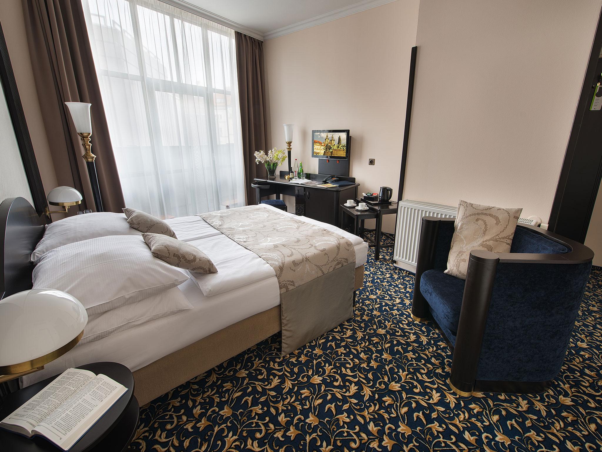 Hotell Ea Royal Esprit 4*
